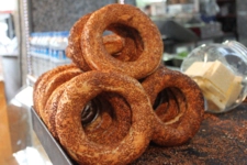 Gevrek Simit Tarifi ve Malzemeleri